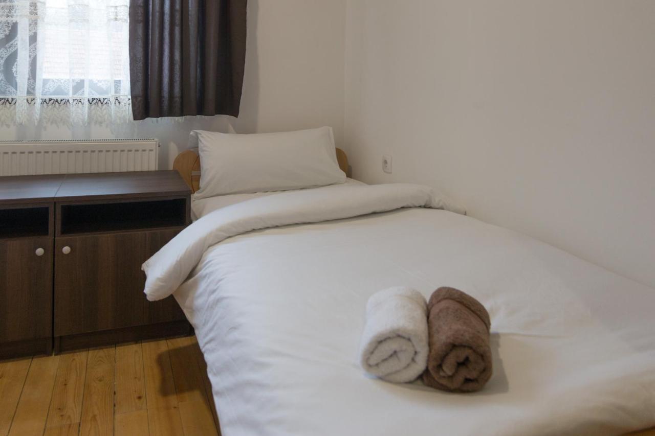 Aparthotel Viktorijini Konaci Kremna Exterior foto